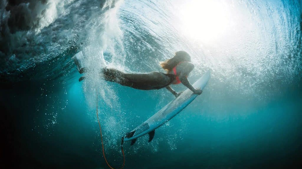 Surf guide: Learn how to do a proper Duck Dive
