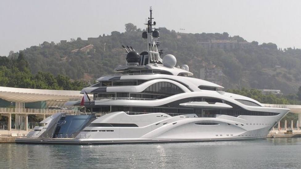 Discovering millionaire yachts