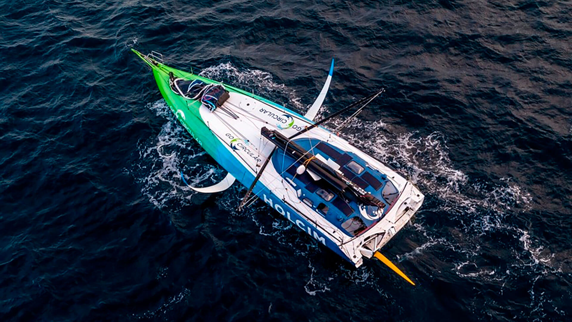Team Holcim-PRB loses mast in Leg 4 of the Ocean Race